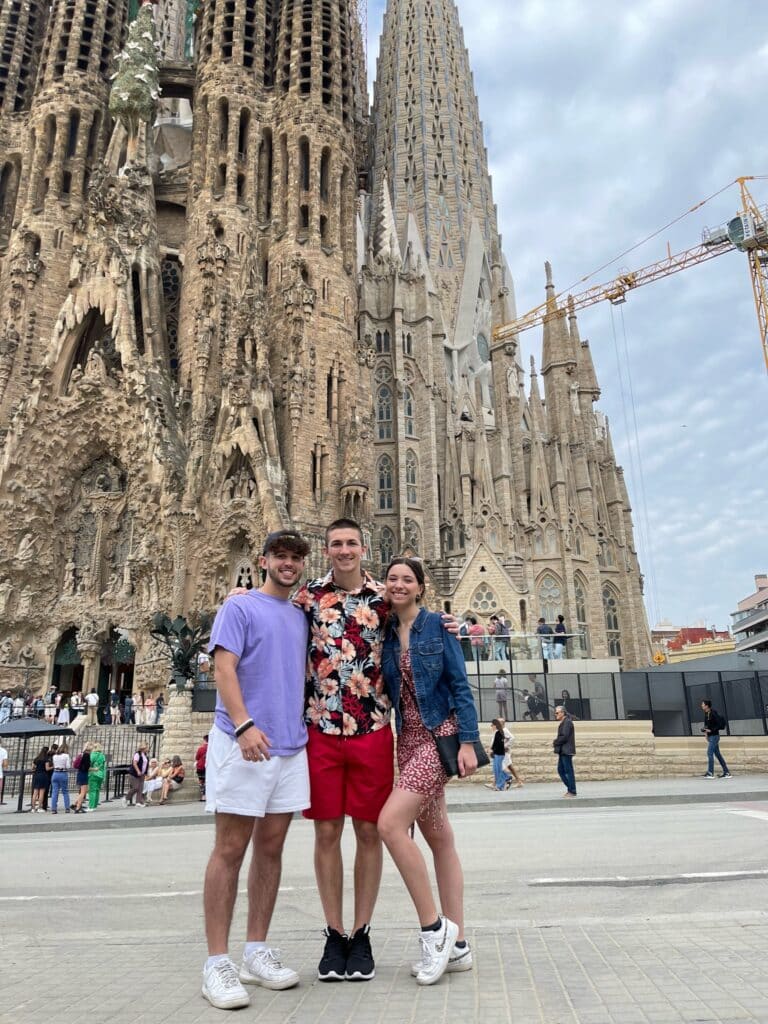 Sagrada Familia Family | Zutell Travels