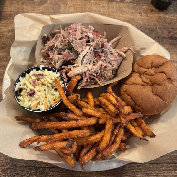 Hog Wild Beach BBQ | Zutell Travels Hog Wild Beach & BBQ